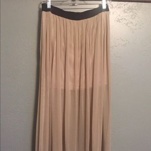 Forever 21 Blush Maxi Skirt Size L NEVER WORN!